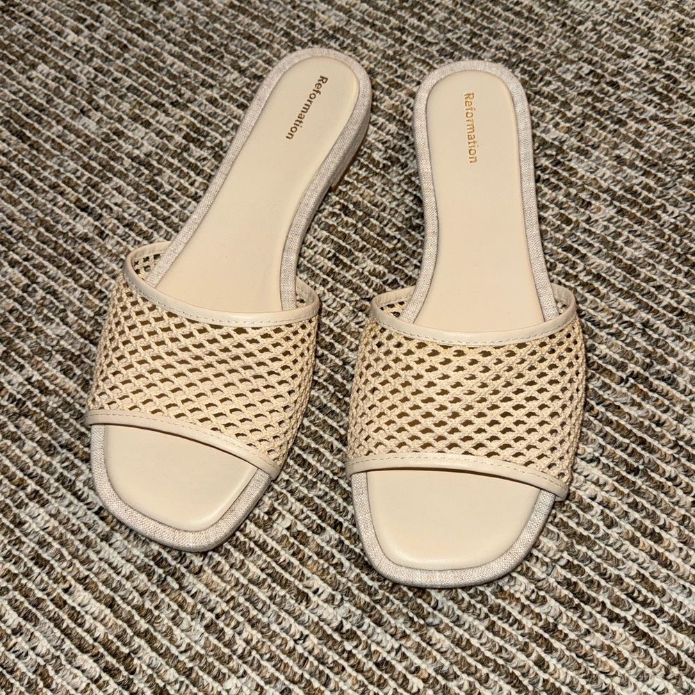 NWOT REFORMATION MESH SANDALS